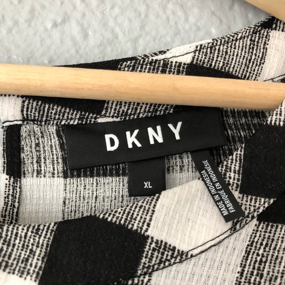 ☀️DKNY Black and White Checkered Top - Picture 4 of 6